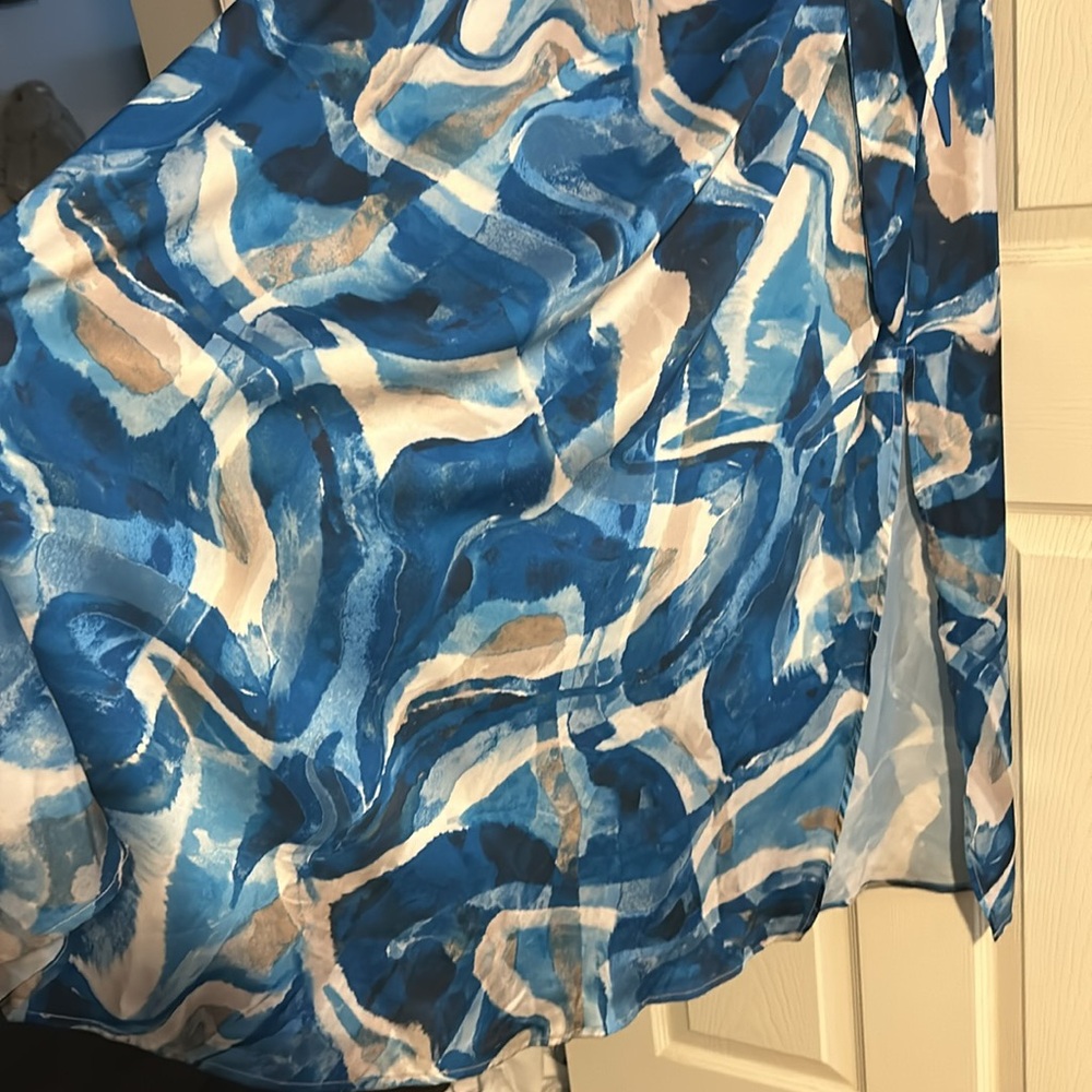 Silky floor length dress - Picture 5 of 8